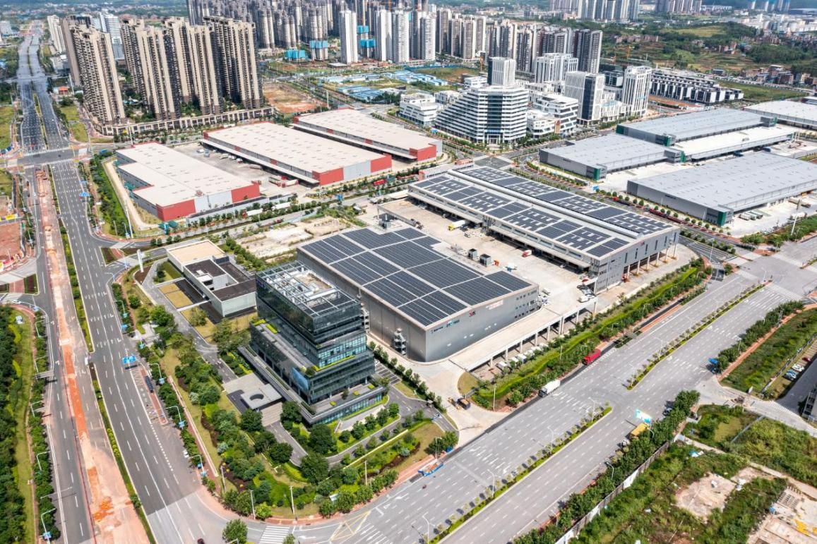 中新南寧國際物流園航拍圖。 人民網(wǎng) 嚴立政攝