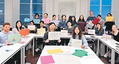 “畫(huà)”出共鳴 “話(huà)”解壓力