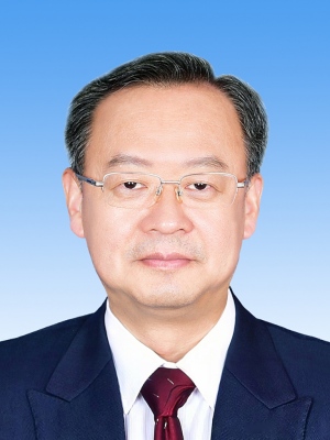 陳建文，男，漢族，1965年9月生，研究生學歷，中共黨員，現(xiàn)任人民日報社總編輯。
