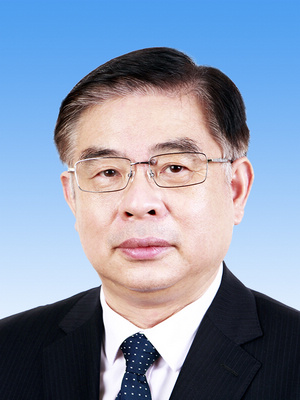 陸俊華，男，漢族，1962年1月生，研究生學(xué)歷，中共黨員，現(xiàn)任中央紀(jì)委國家監(jiān)委駐人民日報(bào)社紀(jì)檢監(jiān)察組組長、人民日報(bào)社編委委員。