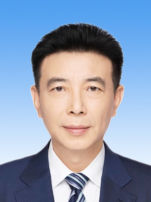 陳贄，男，漢族，1965年10月生，研究生學(xué)歷，中共黨員，現(xiàn)任人民日?qǐng)?bào)社編委委員、海外版編輯部總編輯。