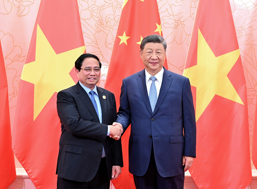 習(xí)近平會(huì)見越南總理范明政