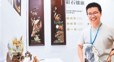 用石雕刻出僑鄉(xiāng)印記