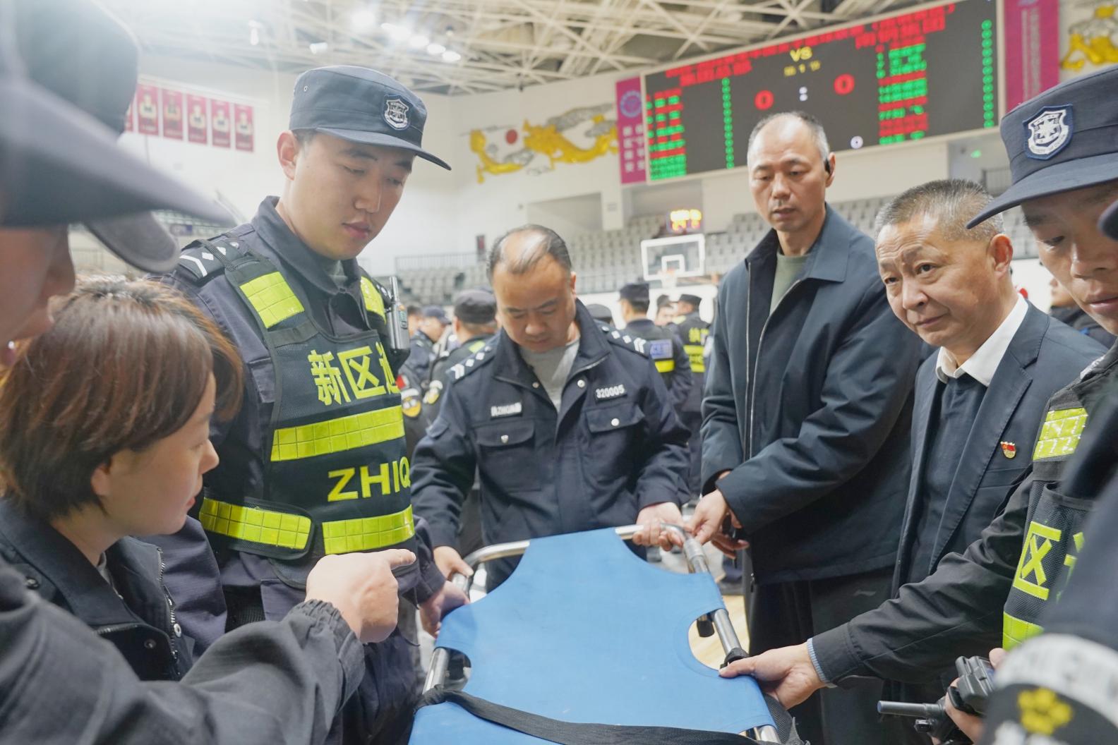 E:/25.12.10后 上傳網(wǎng)站留存/“保安衛(wèi)士”護(hù)航，熱血燃賽場！——南京市保安服務(wù)有限公司大廠分公司保障WCBA女籃聯(lián)賽激情開燃/照片/微信圖片_20251210133623_254_1.jpg微信圖片_20251210133623_254_1