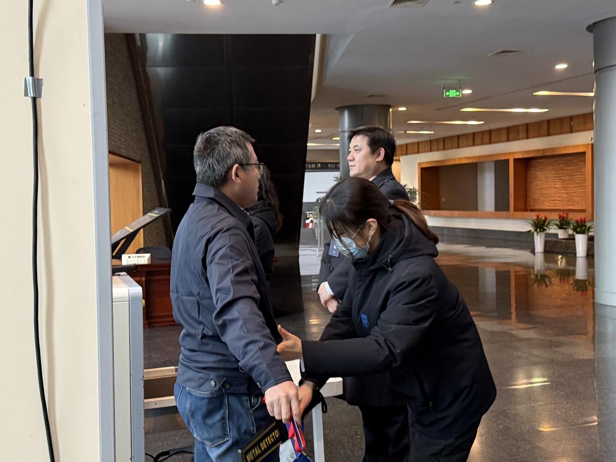 E:/25.12.10后 上傳網(wǎng)站留存/“安保鐵軍、硬核保障”2026系列報(bào)道一——科技引領(lǐng)未來，安全護(hù)航盛會(huì)/照片/79854b95b5929b8d99e14dd1fe9a271f.jpg79854b95b5929b8d99e14dd1fe9a271f